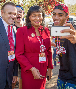 R&DE Leadership welcomes students to Stanford