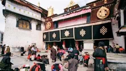 Lhasa Tsuglagkhang 