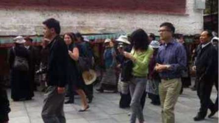 US Ambassador Gary Locke Visits Lhasa