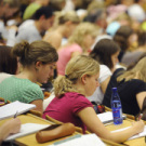 Studenten im Hrsaal, AP