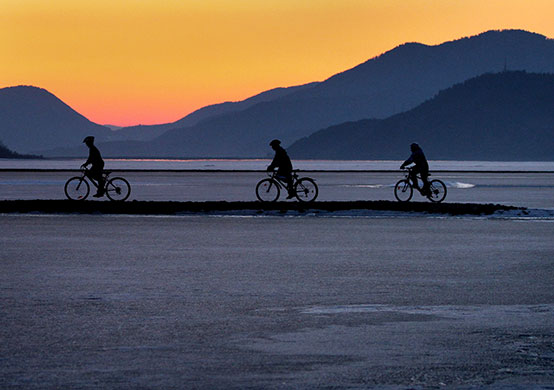 24 hours in pictures: Slovakian boys take a bicycle ride