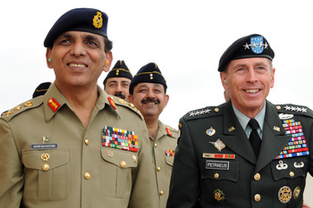 Pakistan Chief of Army Staff visits CENTCOM headquarters