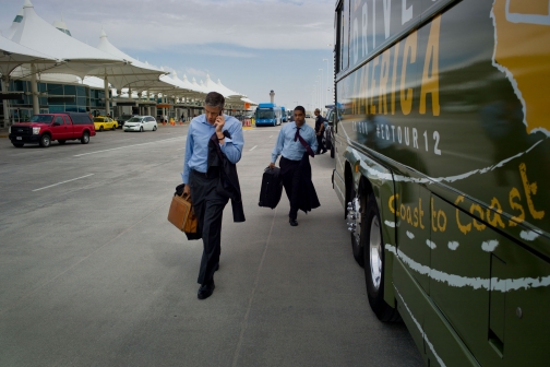 Education Secretary Duncan Walks to the Bus