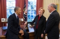 President Obama talks With Carol Burnett