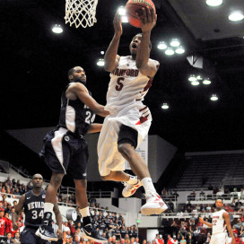 Sophomore guard Chasson Randle poured in 22 points as Stanford came up short in a loss to No. 13 Missouri and also scored a game-high 21 in the Cardinal's win over Northern Iowa last week. (MIKE KHEIR/The Stanford Daily)