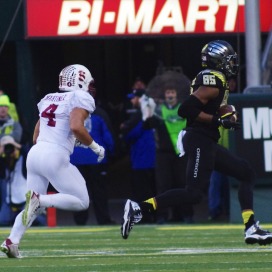 Senior inside linebacker Blake Martinez (left) had a career-high 14 tackles, but Stanford's defense just had no answer for the Ducks on Saturday as No. 5 Oregon was never even slowed en route to a 45-16 win. (SAM GIRVIN/The Stanford Daily)