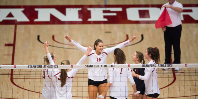 Women’s volleyball honors seniors with Big Spike victory, ends season at UCLA