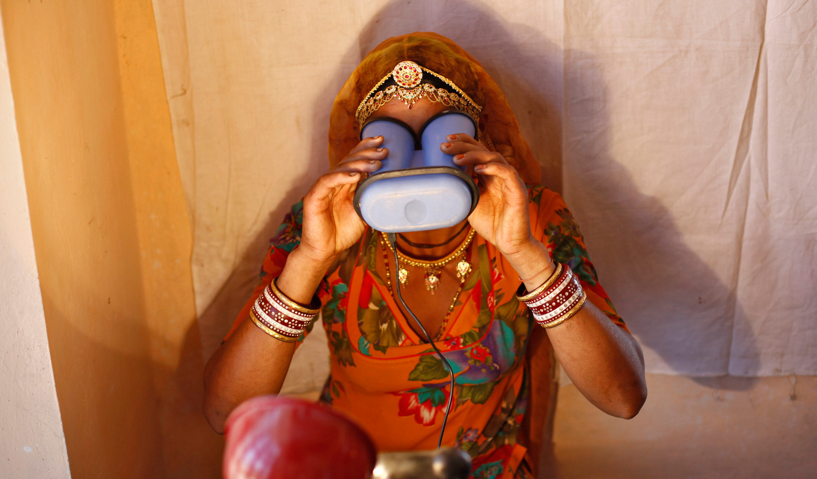 Eye scanning for India's Unique Identification database system, 2013 (Reuters photo by Mansi Thapliyal)
