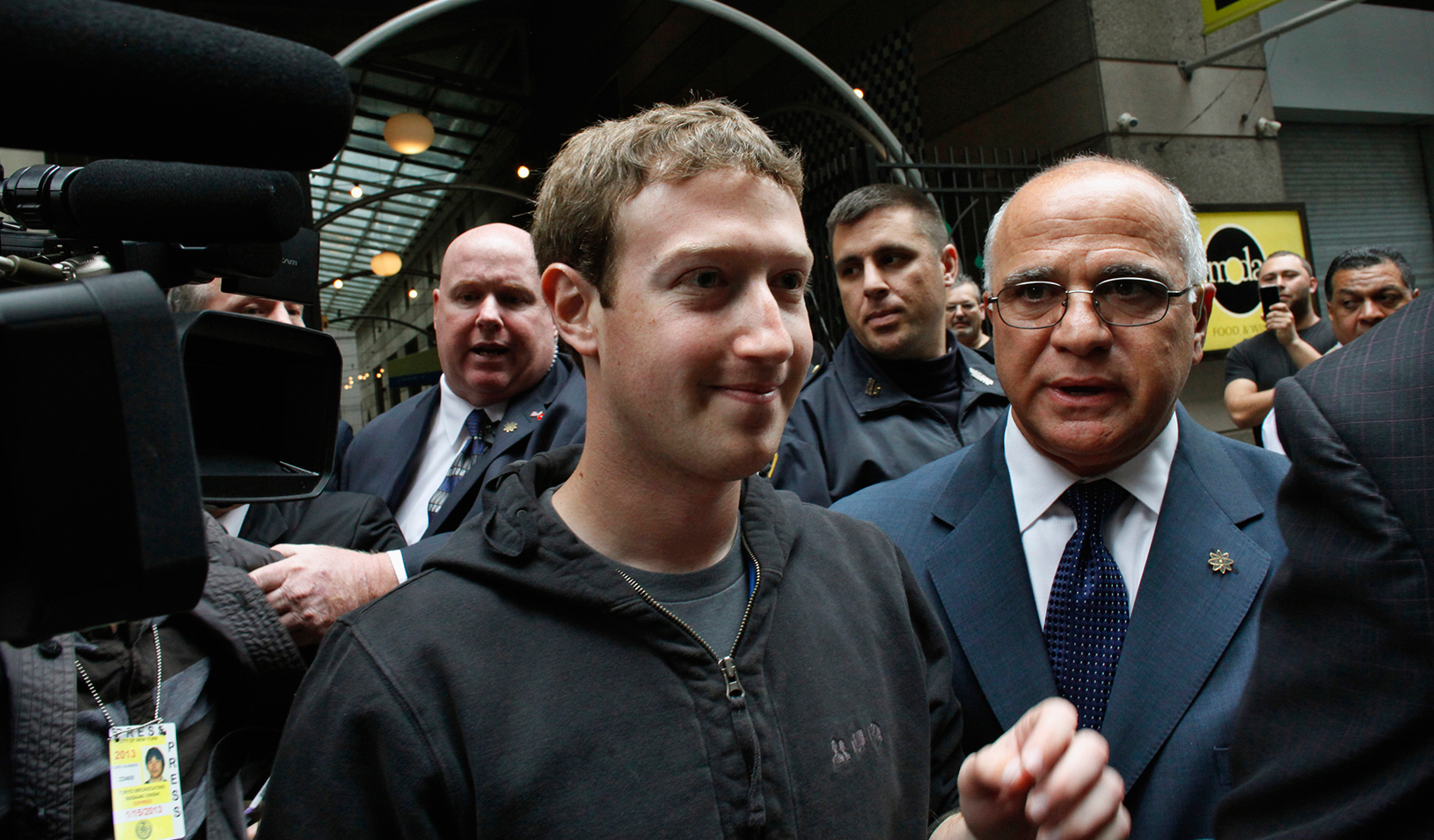 Facebook Inc. CEO Mark Zuckerberg being escorted by security guards | Reuters/Eduardo Munoz