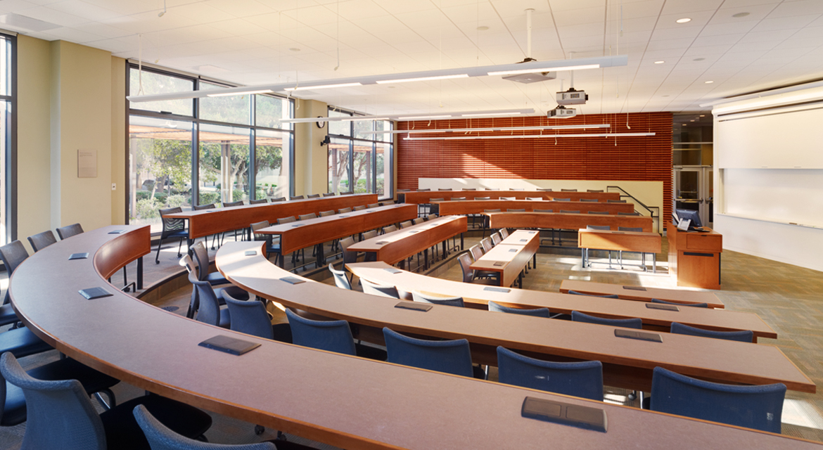 A large classroom in the Knight Management Center