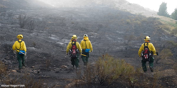 Responding to Wildfires - Learn what information is available to assist responders | Photo credit: Michael Rieger/FEMA