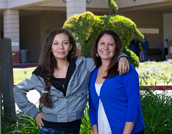 Blood recipient Taylor and Mom Lori