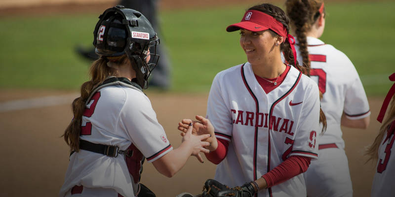 Jessica Plaza (left) and Carolyn Lee (right). (Photo by Shirley Pefley)