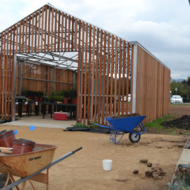 The new farm on the west side of campus will be ready in the spring (VERONICA CRUZ/The Stanford Daily).