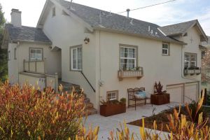 Hot Property: Couple’s reimagining of backyard revives Crocker Highlands home - Photo