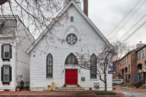 Live in a church: Chapel-turned-home for sale - Photo