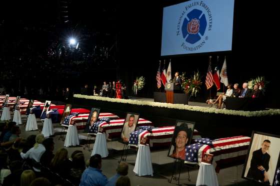 President Barack Obama delivers remarks during a memorial service at Baylor University
