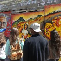The SoCo Spanish Immersion class learning about the murals in San Francisco’s Mission District on a Spanish-spoken tour