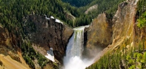 Photo of Yellowstone waterfall