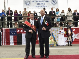 Secretary Jeh Johnson and Jose Antonio Meade, the Mexican Secretary for Social Development, at the International Bridge Ceremony