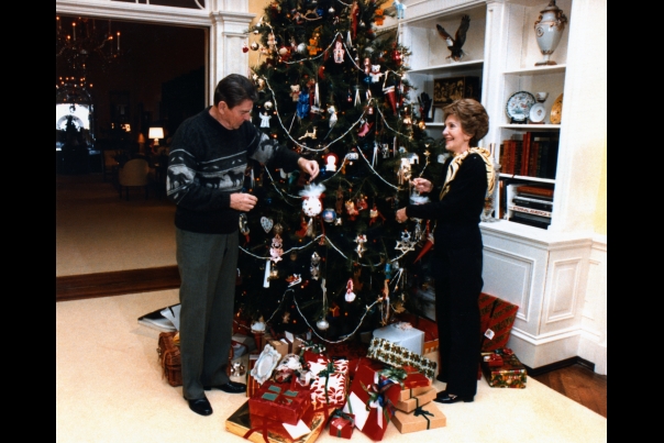 Christmas First Family: Reagan 1983