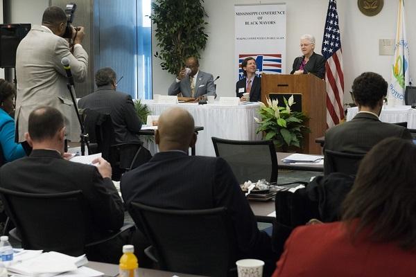 1:18 p.m.: Administrator McCarthy joins the Mississippi Conference of Black Mayors to talk about how to bring state and federal agencies together to build stronger partnerships with Mississippi communities. She spoke about how environmental protection is 