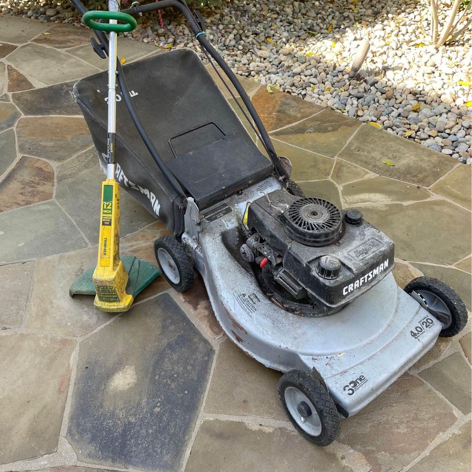 Craftsman 4hp gas lawn mower in Benicia, CA